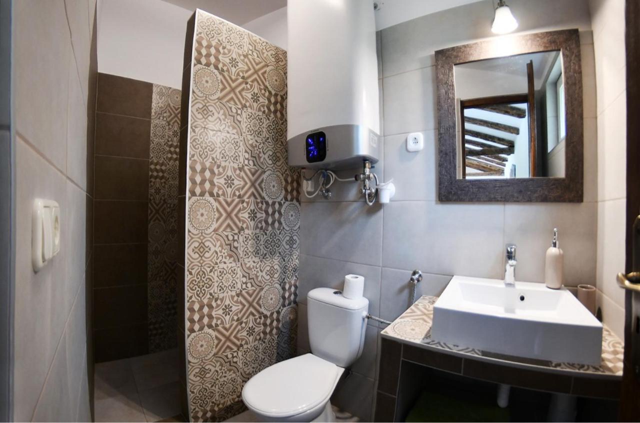 Tulipan Apartman Eger Luaran gambar